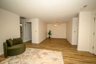 418 S Quillan Plz in Kennewick, WA - Building Photo - Building Photo