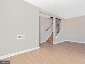 8855 Roll Right Ct in Columbia, MD - Building Photo - Building Photo
