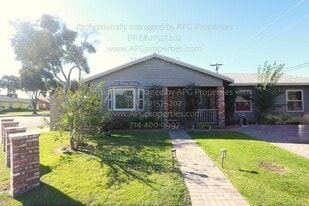 11441 Park Ln in Garden Grove, CA - Building Photo