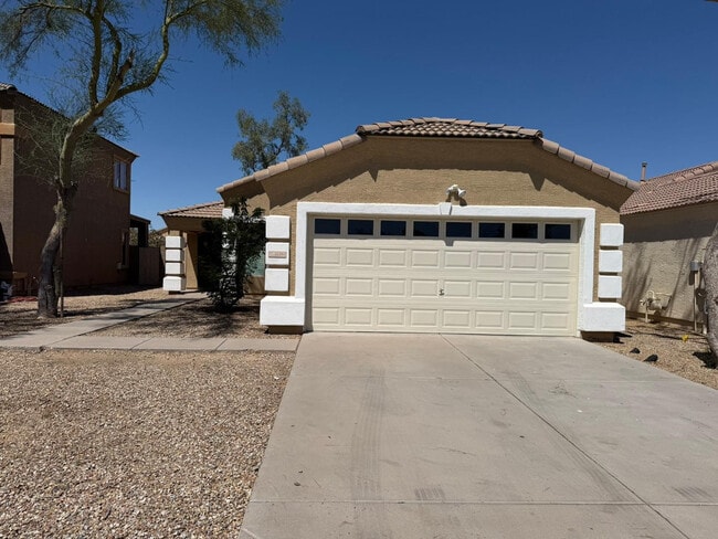 property at 11284 W Magnolia St