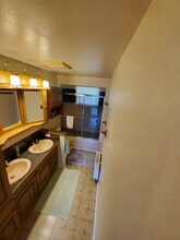 4200 27th Ave W in Seattle, WA - Building Photo - Building Photo
