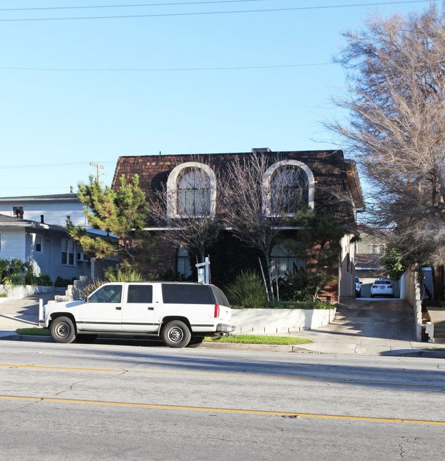 1907 W Victory Blvd in Burbank, CA - Building Photo - Building Photo