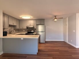 755 14th Ave in Santa Cruz, CA - Building Photo