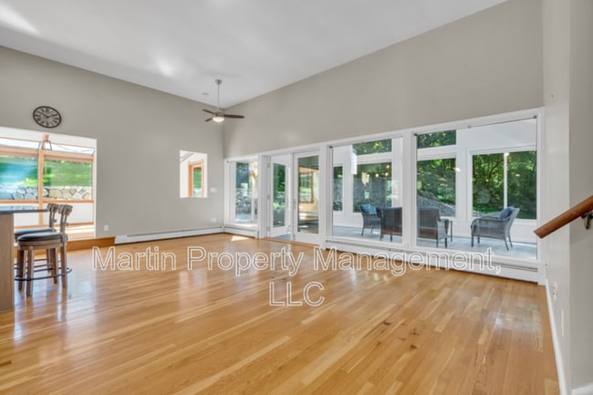 property at 606A Springs Rd