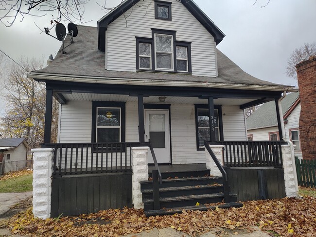 property at 2139 10th St