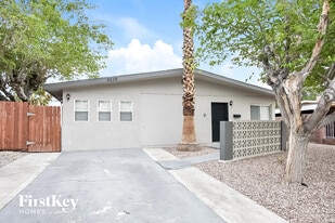 5236 Apple Valley Ln in Las Vegas, NV - Building Photo