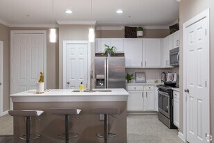 2235 Timberloch Pl in The Woodlands, TX - Building Photo