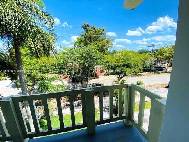 12890 NE 8th Ave in North Miami, FL - Building Photo - Building Photo