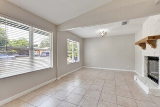 7107 Cherry Meadow Dr in Austin, TX - Building Photo - Building Photo
