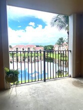 2061 Renaissance Blvd, Unit 204 in Miramar, FL - Foto de edificio - Building Photo