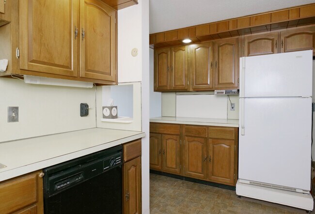 159 Concord Ave, Unit 4B in Cambridge, MA - Foto de edificio - Building Photo