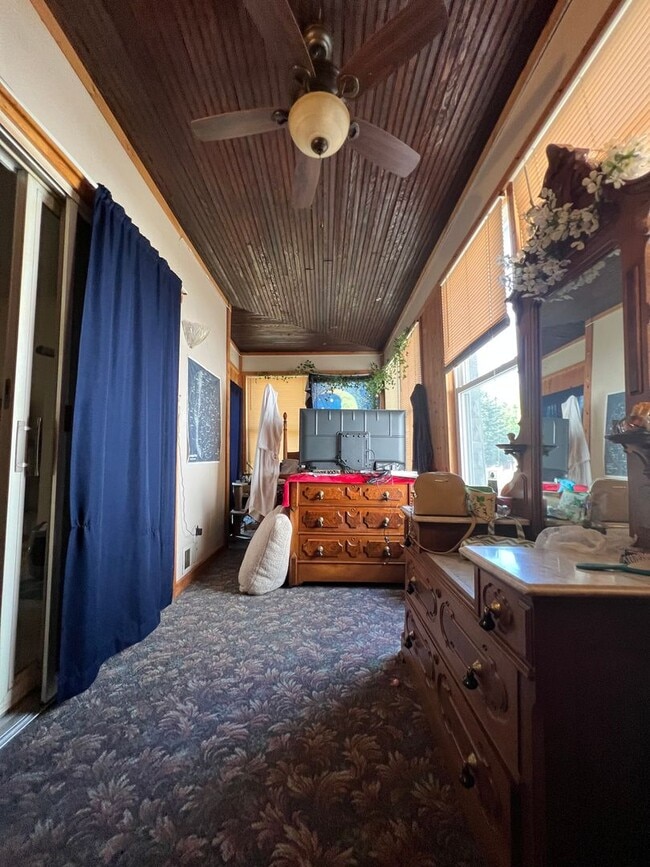 property at 127 20th St S