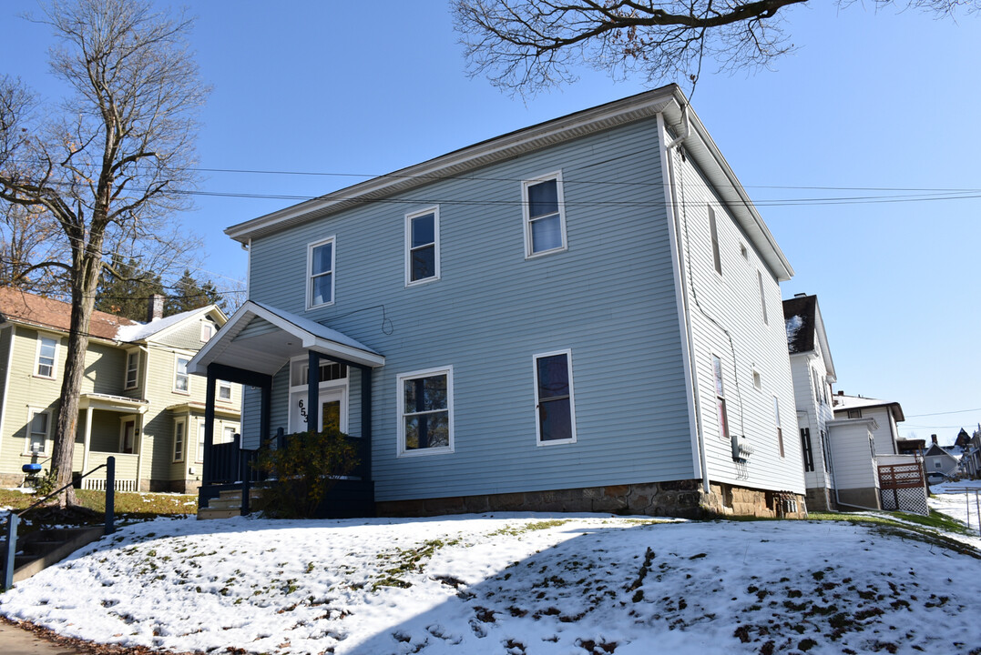 653 No Main St in Meadville, PA - Building Photo