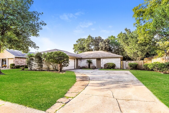 14214 Bateau Dr in Cypress, TX - Building Photo - Building Photo