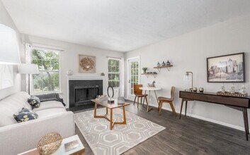 Madison at Eden Brook in Columbia, MD - Foto de edificio - Building Photo