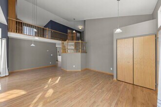 14215 S Longview Ln in Plainfield, IL - Building Photo - Building Photo