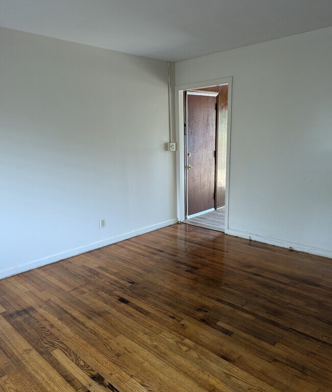 1406 Colquitt Ave Rentals in Albany, GA