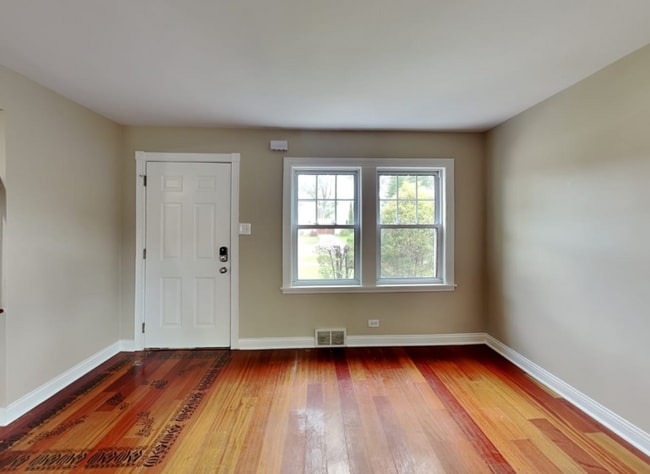 property at 2025 N 75th Ct