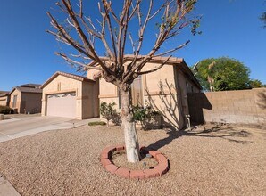 410 N Bell Pl in Chandler, AZ - Building Photo - Building Photo