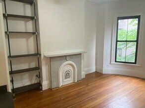 2 Wellington St in Boston, MA - Building Photo - Building Photo