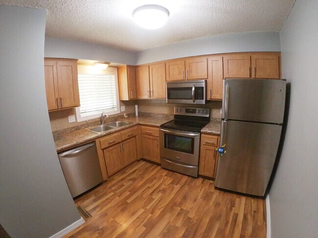4526 22nd Ave NW in Rochester, MN - Building Photo - Building Photo