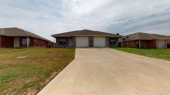 316 Cedar Ridge Dr in Nolanville, TX - Building Photo - Building Photo