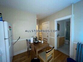 192 Kelton St in Boston, MA - Building Photo