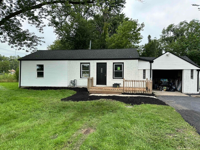 property at 37648 N Lake Vista Terrace