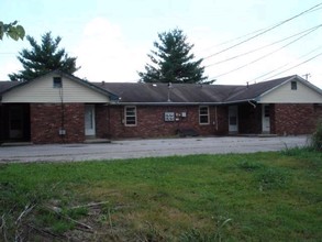 2981 Old Owingsville Rd in Mount Sterling, KY - Foto de edificio - Building Photo