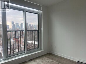 30 Dreamers Wy in Toronto, ON - Building Photo - Building Photo