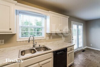 3745 Nadia Dr in Clarksville, TN - Building Photo - Building Photo