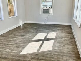 3355 SW 23rd Terrace in Miami, FL - Building Photo