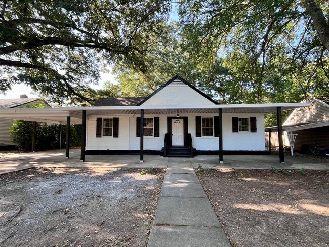 property at 116 King St