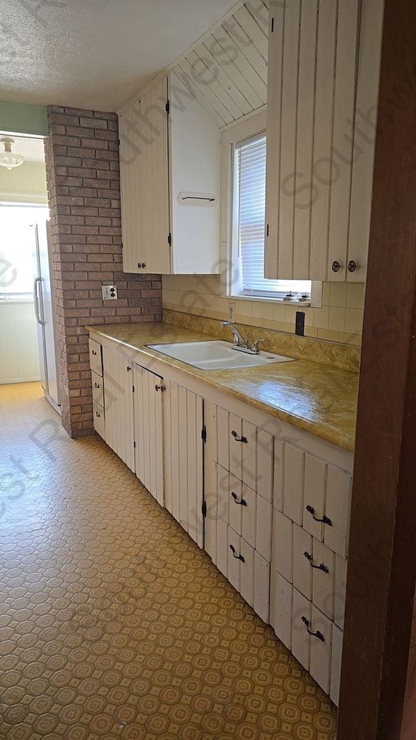 1016 Axtell St in Clovis, NM - Building Photo - Building Photo