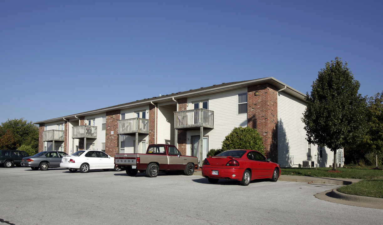 Eaglewood Apartments in Nixa, MO - Building Photo