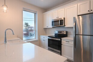 City Gardens in Winooski, VT - Building Photo