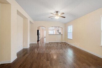 8532 Harrier Dr in Austin, TX - Building Photo - Building Photo