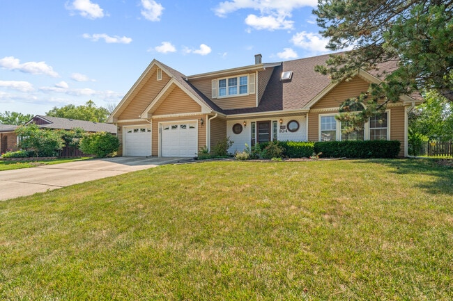 104 S Knollwood Dr