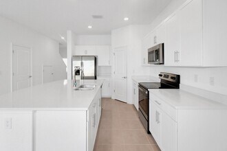 5728 Haven Ter in Nokomis, FL - Building Photo - Building Photo