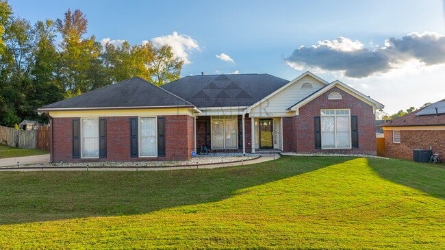 5376 Broadfield Dr in Columbus, GA - Building Photo - Building Photo