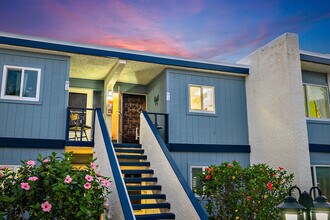 1561 NE 12th Terrace in Jensen Beach, FL - Building Photo - Building Photo