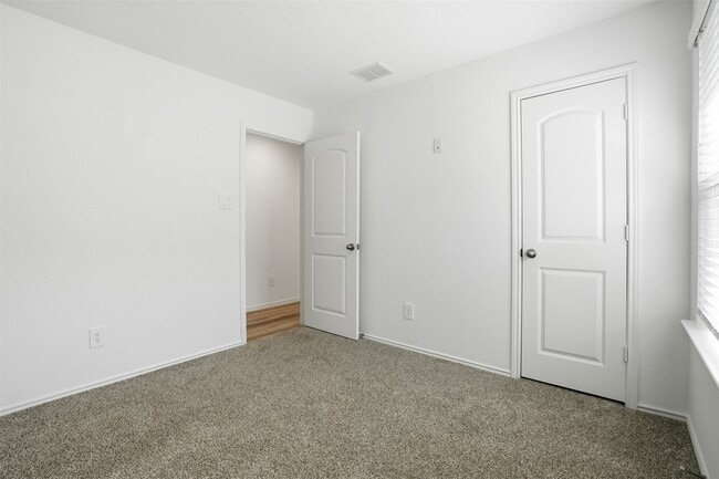 12214 Ridge River Ln