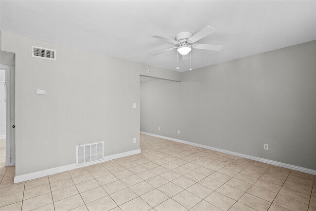918 Winnie St in Galveston, TX - Building Photo - Building Photo