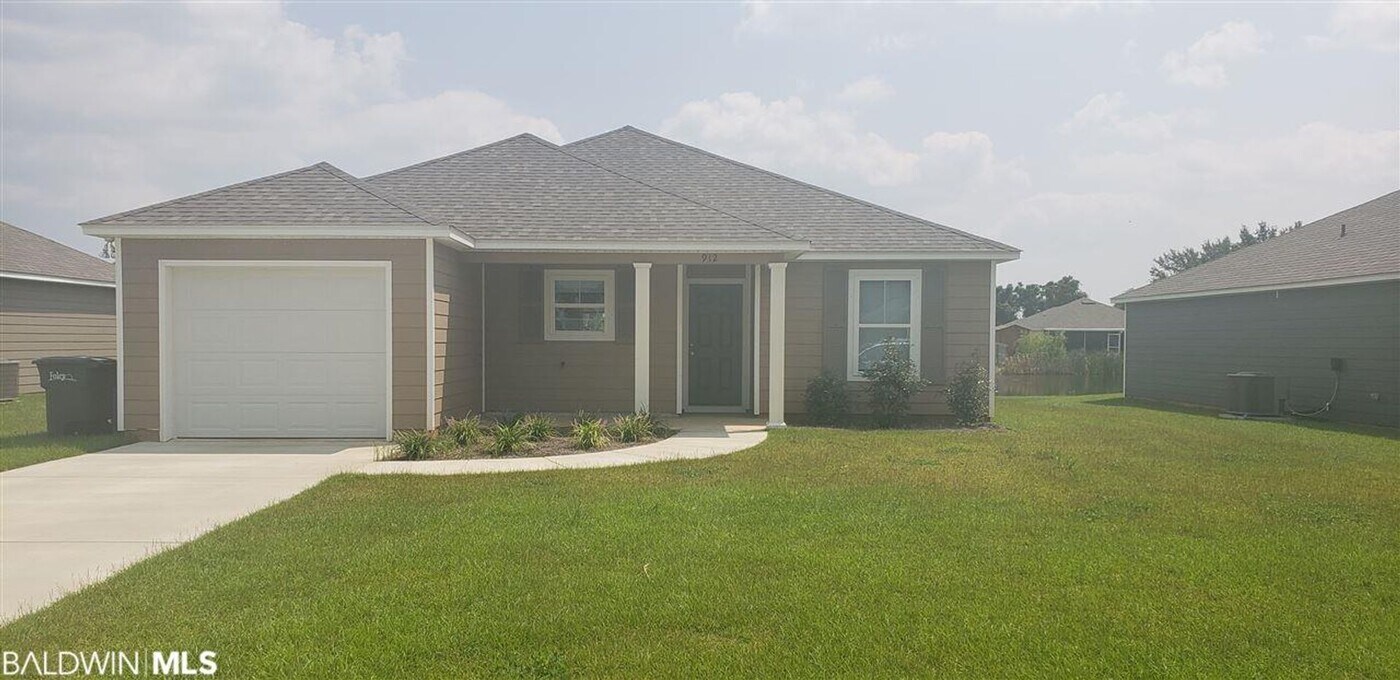 912 Sentinel Cir in Foley, AL - Building Photo