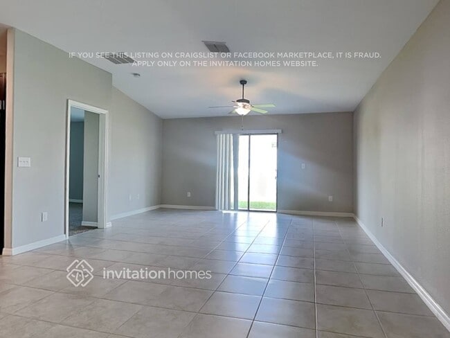 1408 Flower Dust Dr in Ruskin, FL - Building Photo - Building Photo