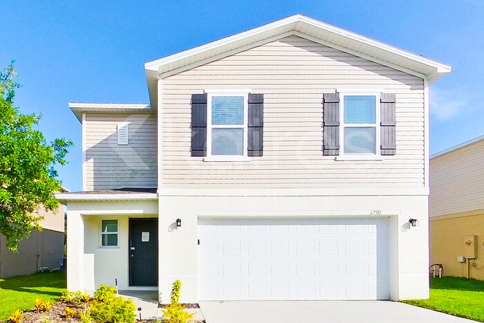 1790 Nebraska Loop in Bushnell, FL - Building Photo