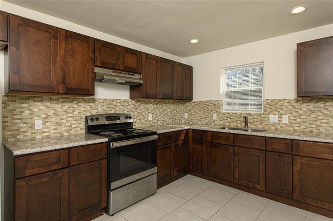 3405 Simmons St in Houston, TX - Building Photo - Building Photo
