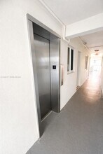 1014 Salzedo St in Coral Gables, FL - Building Photo - Building Photo