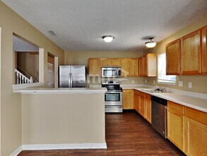 1349 Oak Lake Ln in Brownsburg, IN - Building Photo - Building Photo