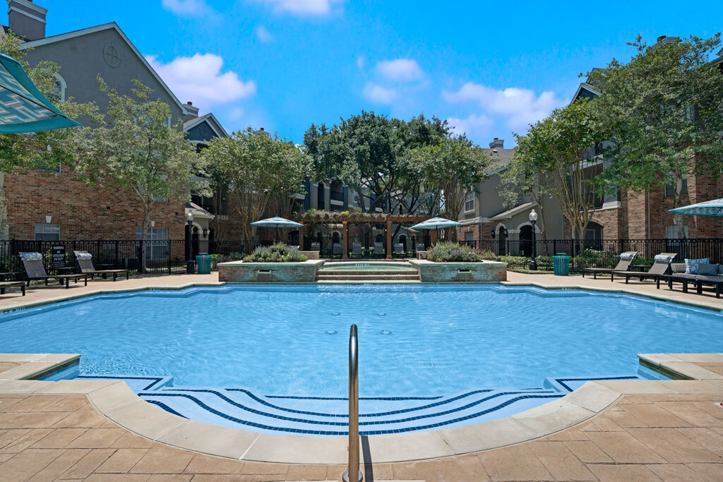 Regency at First Colony in Sugar Land, TX - Foto de edificio